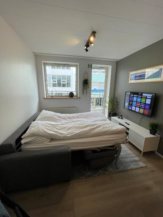 Saga Apartments אקורירי מראה חיצוני תמונה